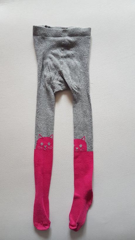 Predám detské pančuchy, 104