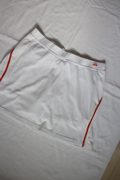 Dámske biela športová tenisová značková sukňa, 40