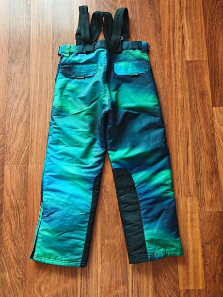 Lyžiarska bunda + lyžiarske nohavice, reserved,146