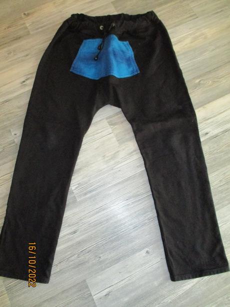 Pudlove tepláky handmade, 152