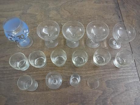 Poháre na koňak a iné, 