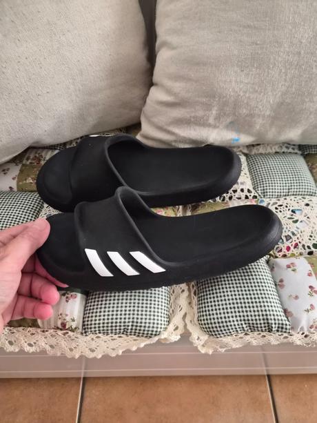 Slapky v.32, adidas,32