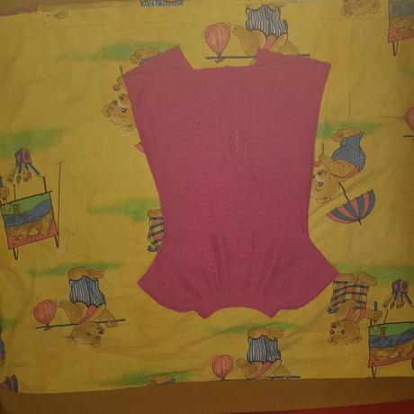 Dievčensky svetrik, 104