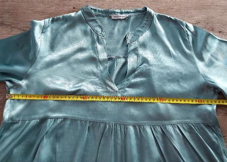 Modrozelené volánové šaty, 42