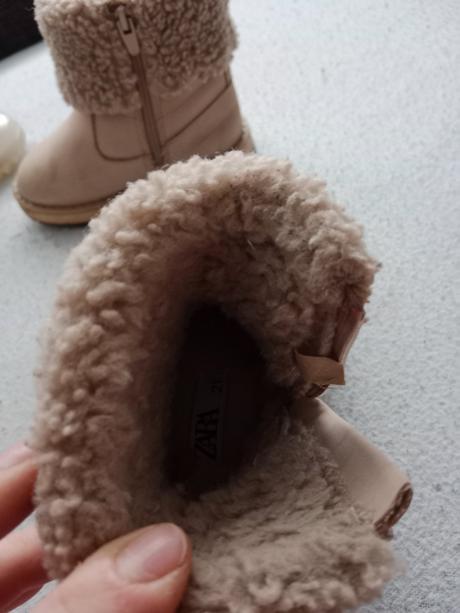 Cizmy a gumaky, zara,21