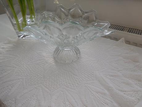 Lisovaná krásna misa v top top stave,, 