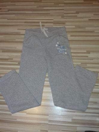 Hrubšie tepláky, 164