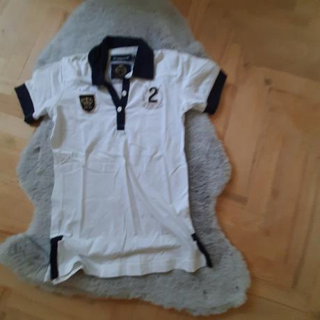 Polotričko 146/152, 152