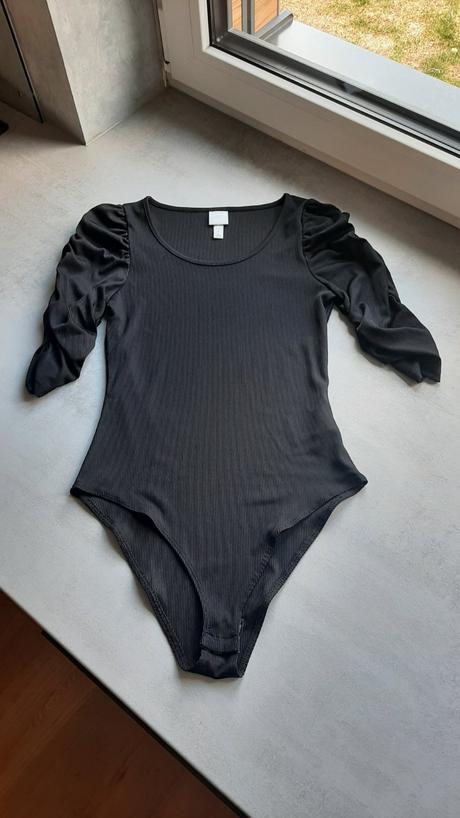 Body rebrované, h&m,s