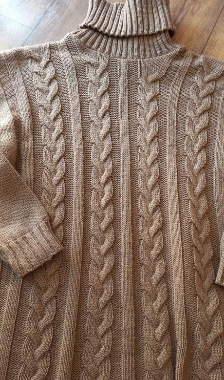 Teplý nenosený karamelový rolák uni veľ.m až xl, l