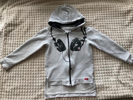 Mikinka slúchadlová, 104