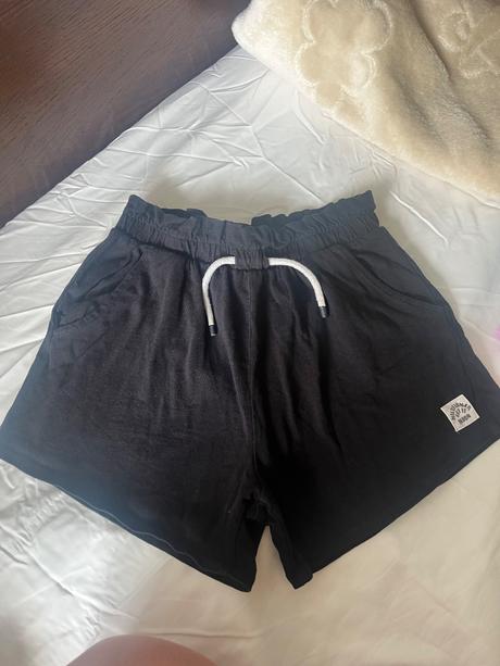 Voľné kraťasky 152, zara,152