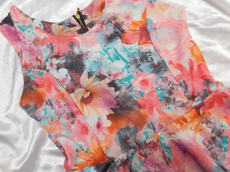 Pekna trendy bluzka, 36