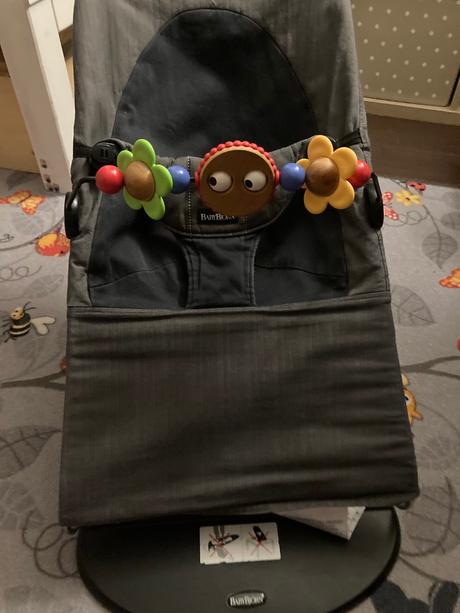 Lehatko babybjorn s hračkou, 