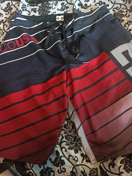 Šortky, málo nosené, viacferebne, 28