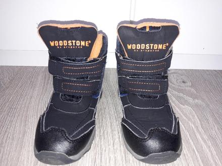 Zachovalé nepremokavé čižmy woodstone, 27