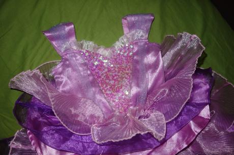 Karnevalove saty s obrucou z disney store,