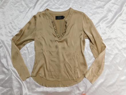 Luxusna hodvabna bluzka, 38