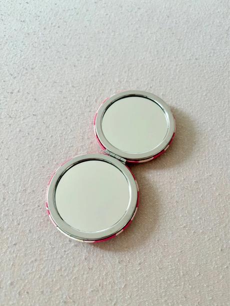 Kozmetické zrkadlo, 