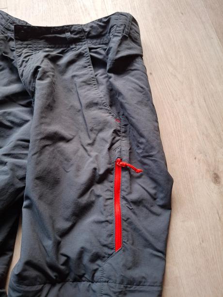 Turistické nohavice výborný stav, decathlon,146