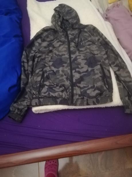 Maskáčova tenka vetrovka, l