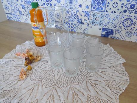 Sklenené na malinovku -džbán+poháre 6 kusov, 