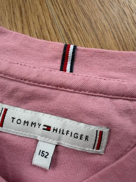Tommy tricko crop top, tommy hilfiger,152