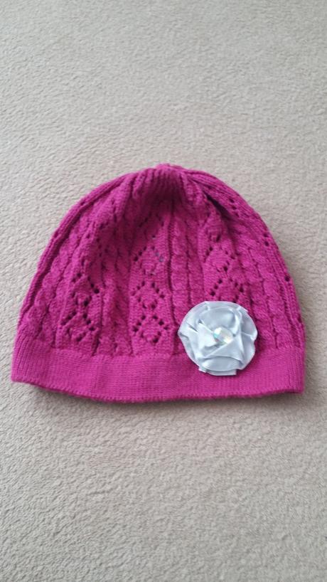 Fialová čiapka s kvietkom, ajs,62