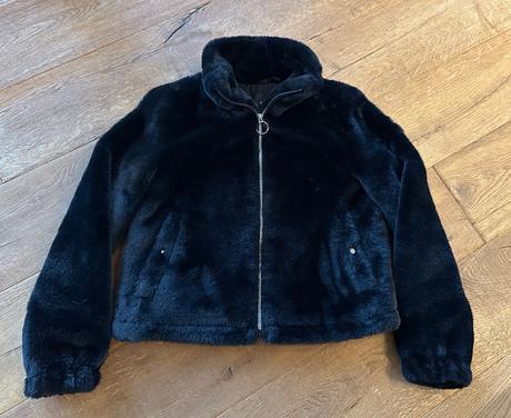 Bundička z umelej kožušiny, pull&bear,s