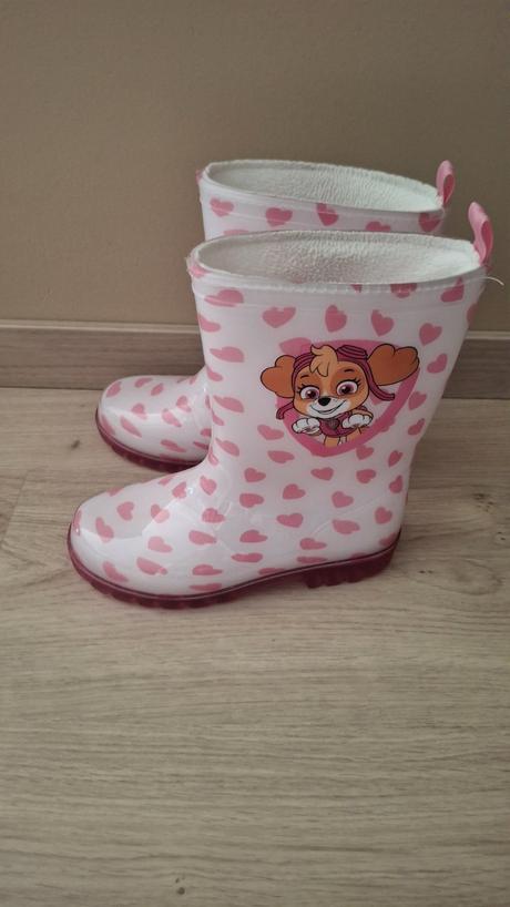 Vyteplené svietiace gumáky, sinsay,30