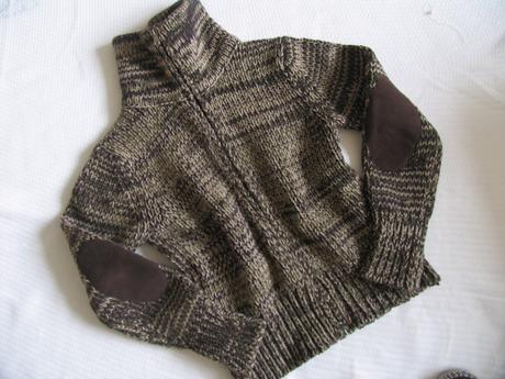 Teplučký svetrík, benetton,s