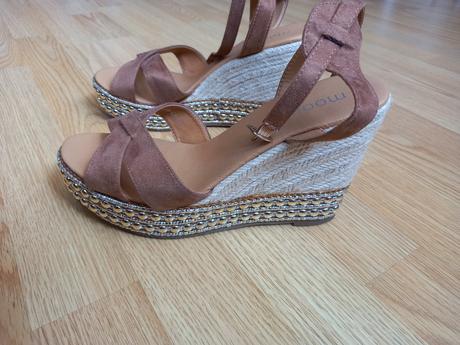 Sandálky na platforme, 39