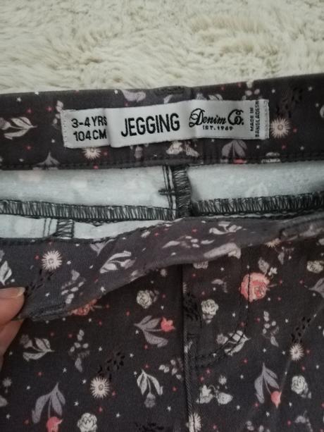 Jegginsy veľk. 104, 104
