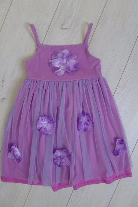 Elegantné letné šaty, 110