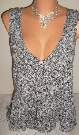 Review romantciky topik, s