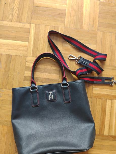 Tommy hilfiger originál kvalitná kabela, tommy hilfiger