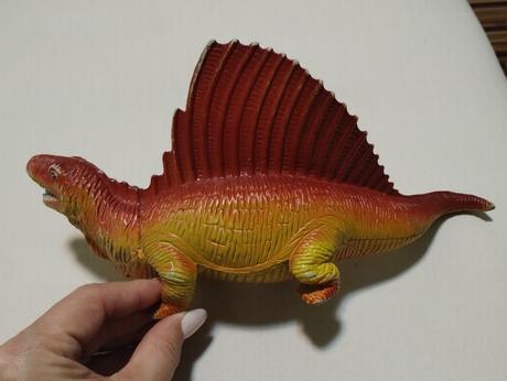 Figúrka dinosaura-spinosaurus, 