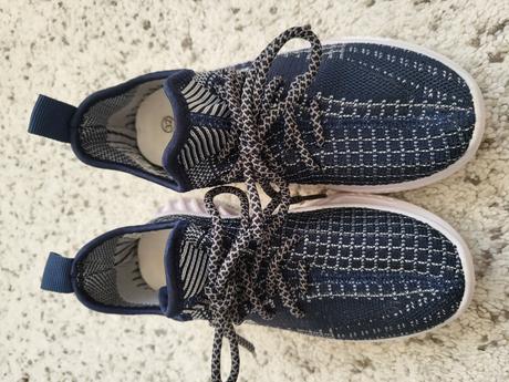 Tenisky na telesnu, 32