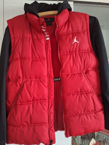 Predám zimnú bundu, air jordan,164