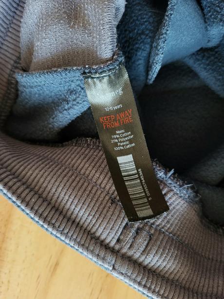 Tepláky nutmeg na 10-11 rokov, nutmeg,140