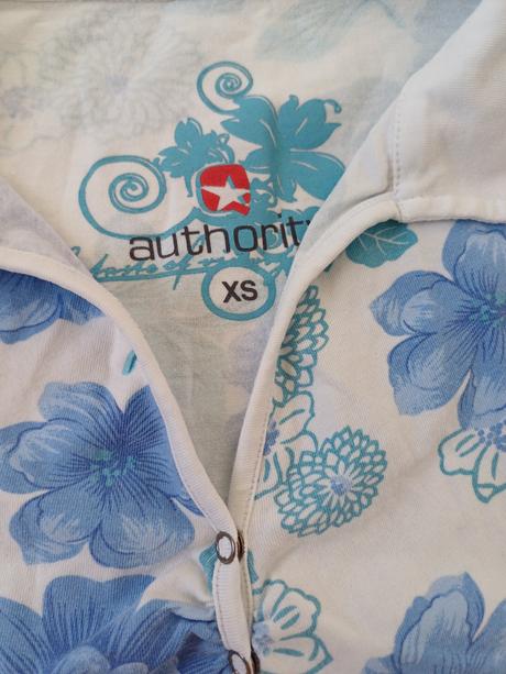 Tričko s kvietkami, authority,xs