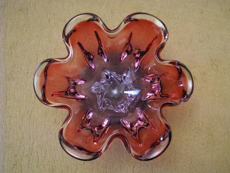 Misa z hutného skla,