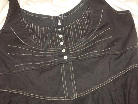 Kvalitné čierne úpletové šaty, 48