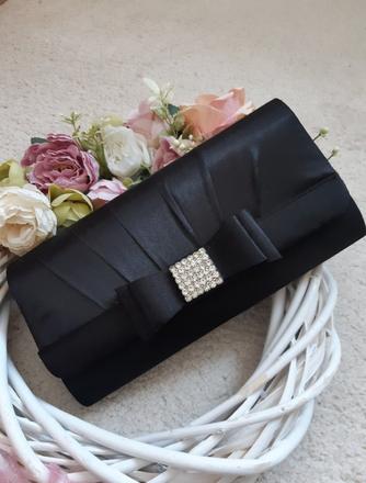 Spoločenská saténová kabelka,