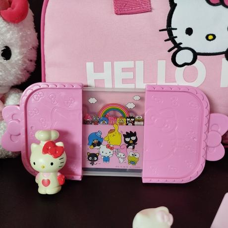 Balík hračiek hello kitty,