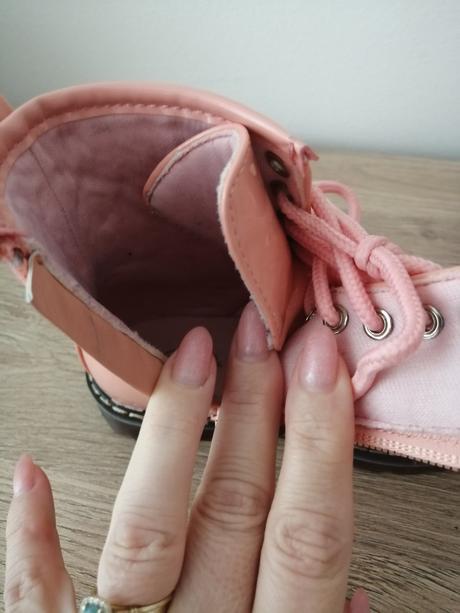 Prechodné topánky, 25