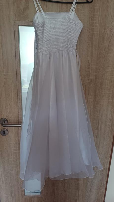 Šaty na 1. sväté prijímanie, 158