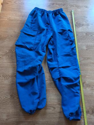 Tenké nohavice, 158