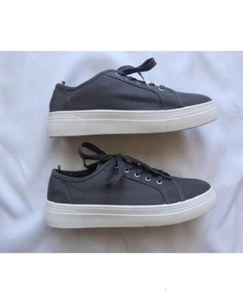 Tenisky - bezchybný stav, 39