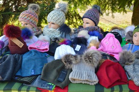 Čiapočka s brmbolcom, 80 - 158